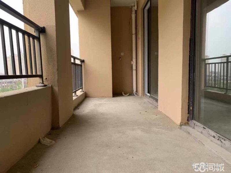 桃源里 超大阳台,交通方便 环境优美 一小 实验中学